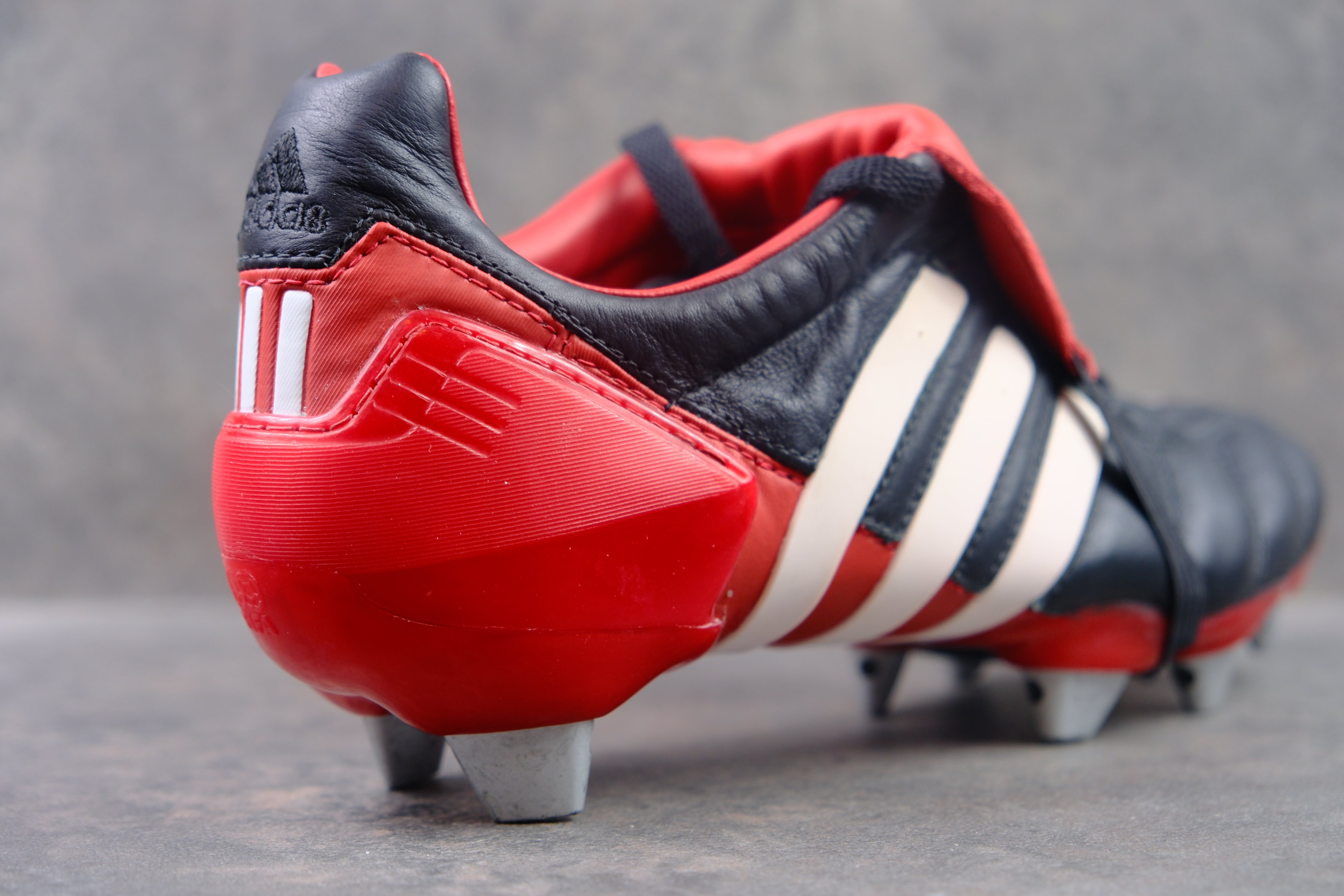 アディダス PREDATOR MANIA SG 未使用 $_57.JPG?set_id=8800005007