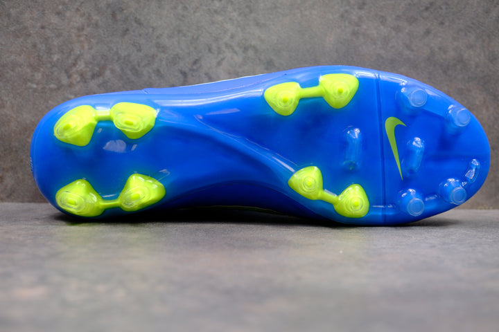 Nike Tiempo Legend V FG
