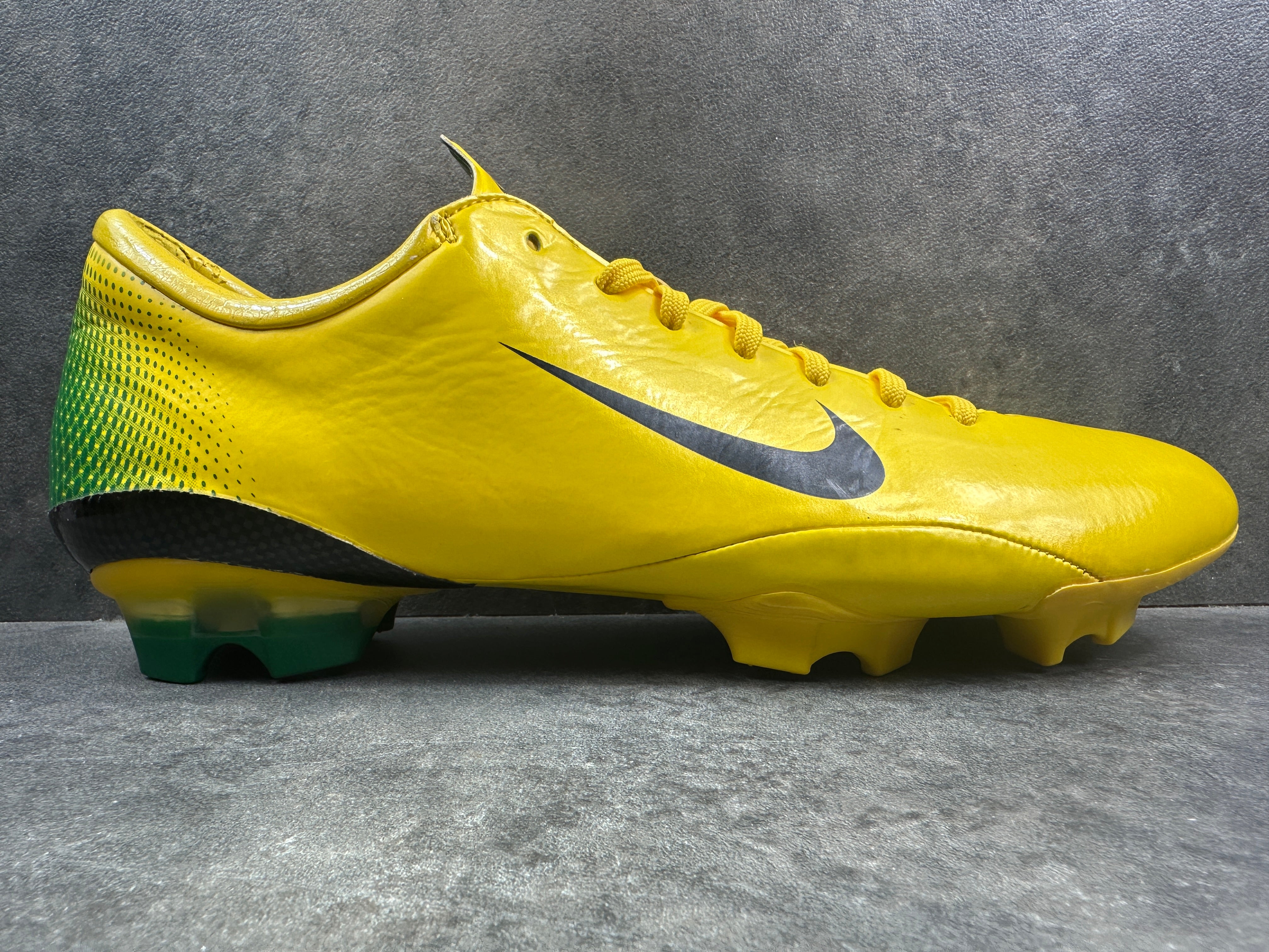 Nike mercurial vapor iii r9 best sale