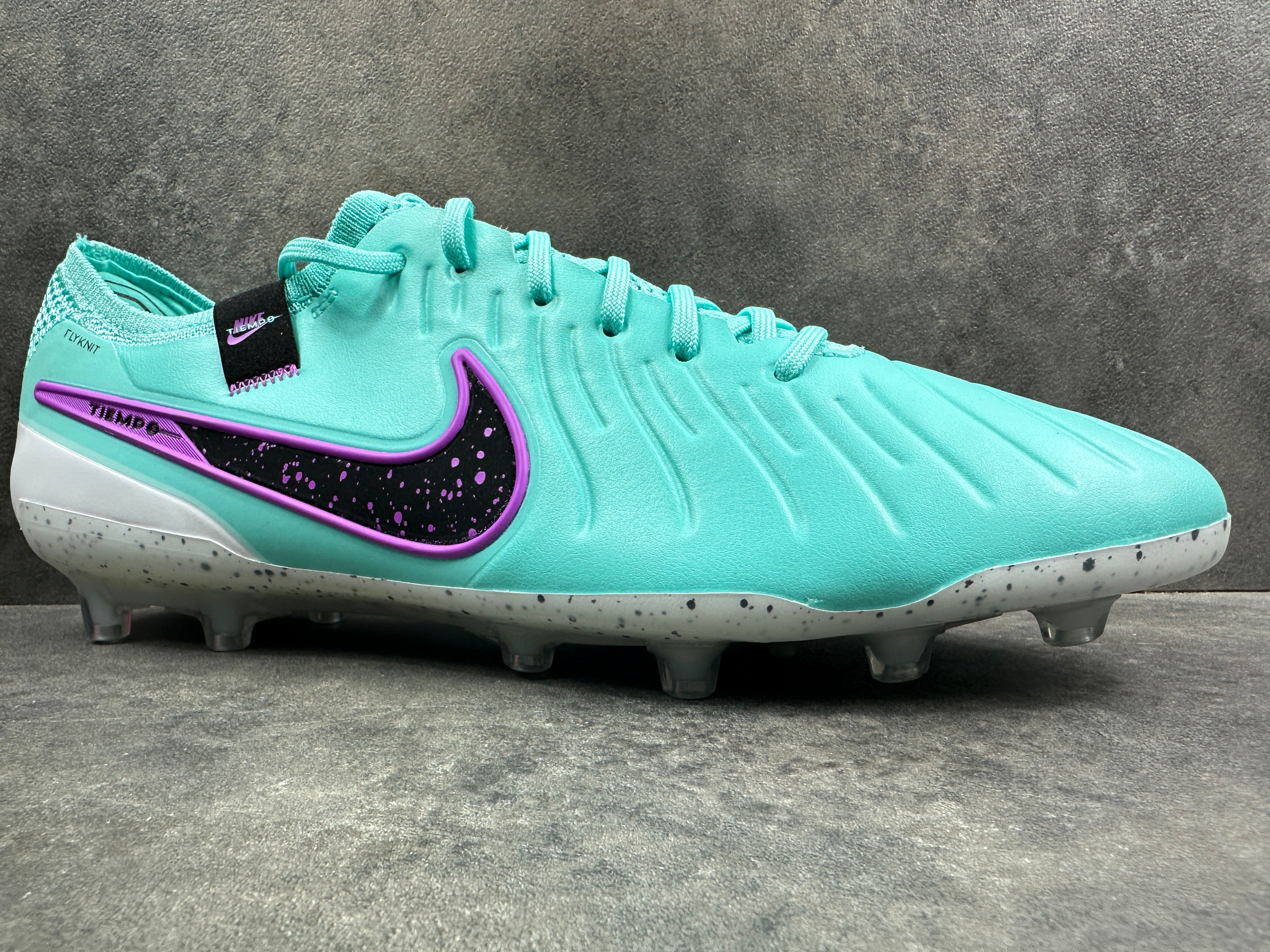 nike tiempo legend x