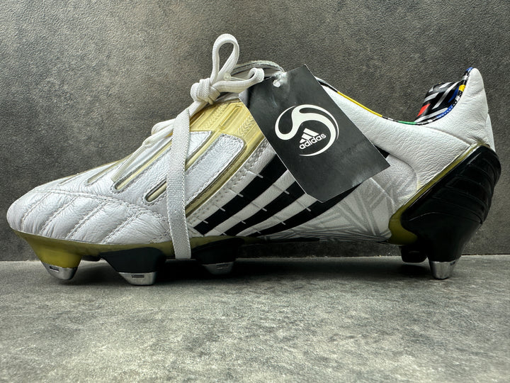 Adidas Predator Powerswerve