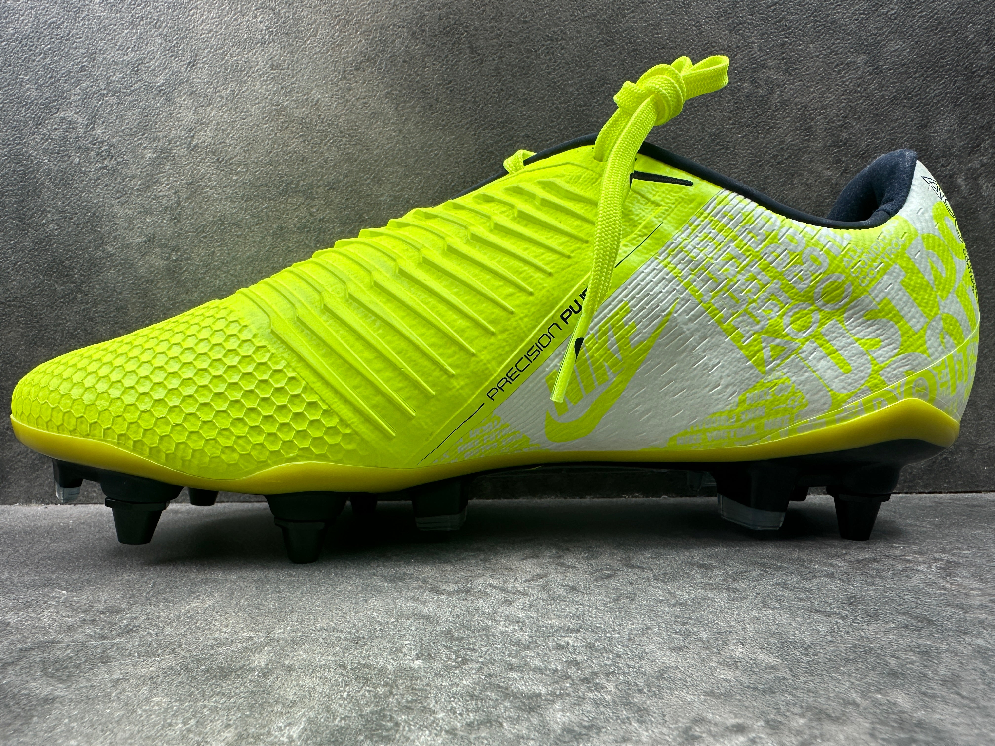 Nike Phantom Venom SG (Player Issue) – The Boot Chamber