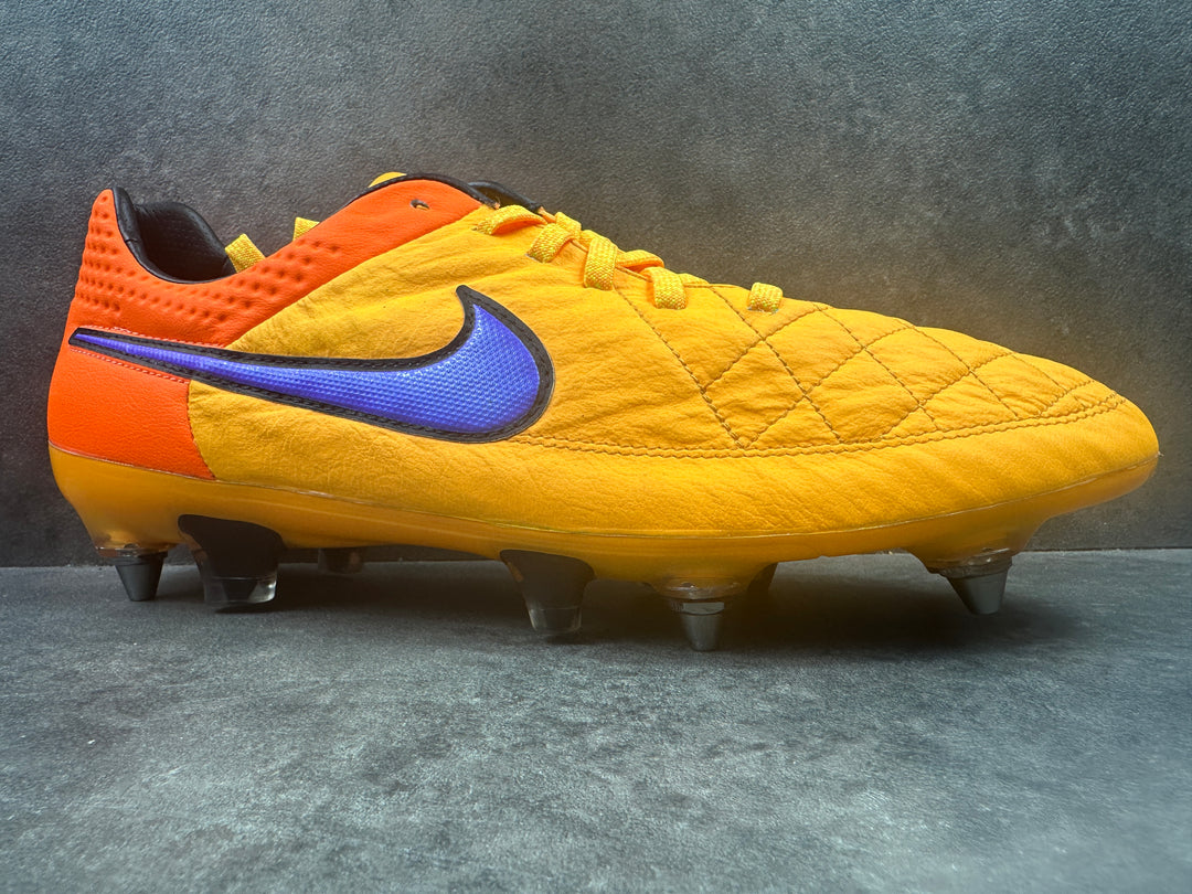 Nike Tiempo Legend V SG