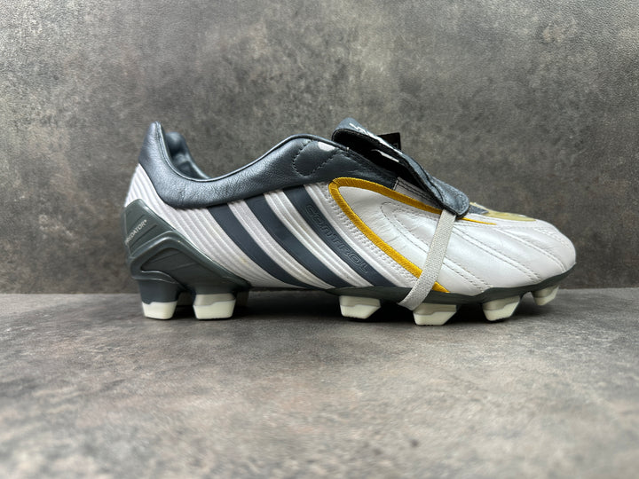 Adidas Predator Powerswerve