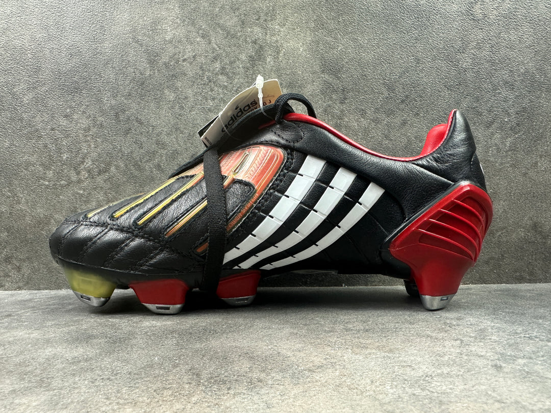 Adidas Predator Powerswerve