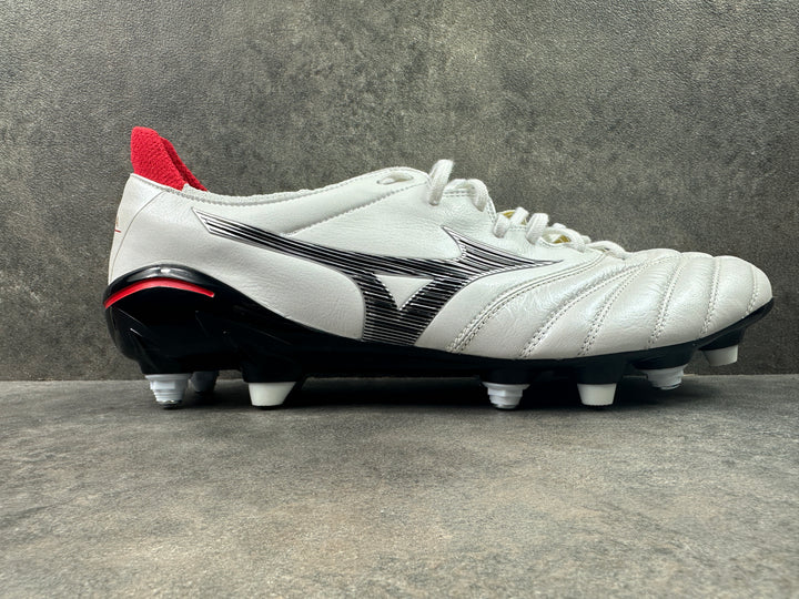 Mizuno Morelia Neo III Japan