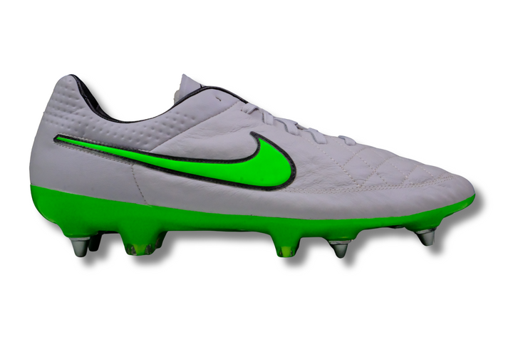 Nike Tiempo Legend V SG