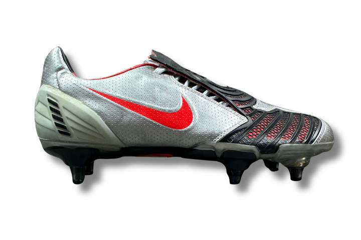Nike Total 90 Laser II
